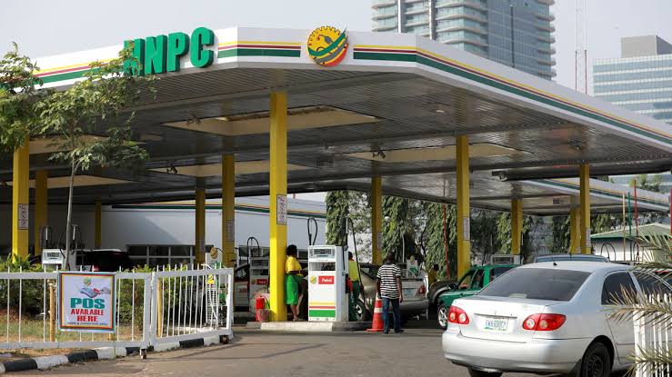 Breaking: IPMAN directs Marketers to sell petrol at N180 per litre.