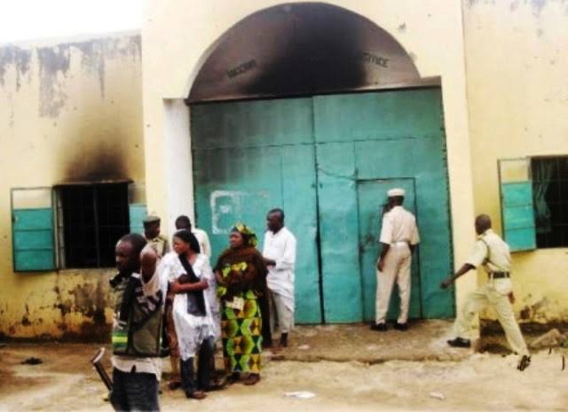 Breaking: Armed men attack  Kuje prison , release over 300 inmates.