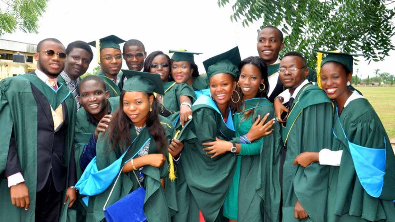Nigerian Students to further stay home as ASUU extends strike.