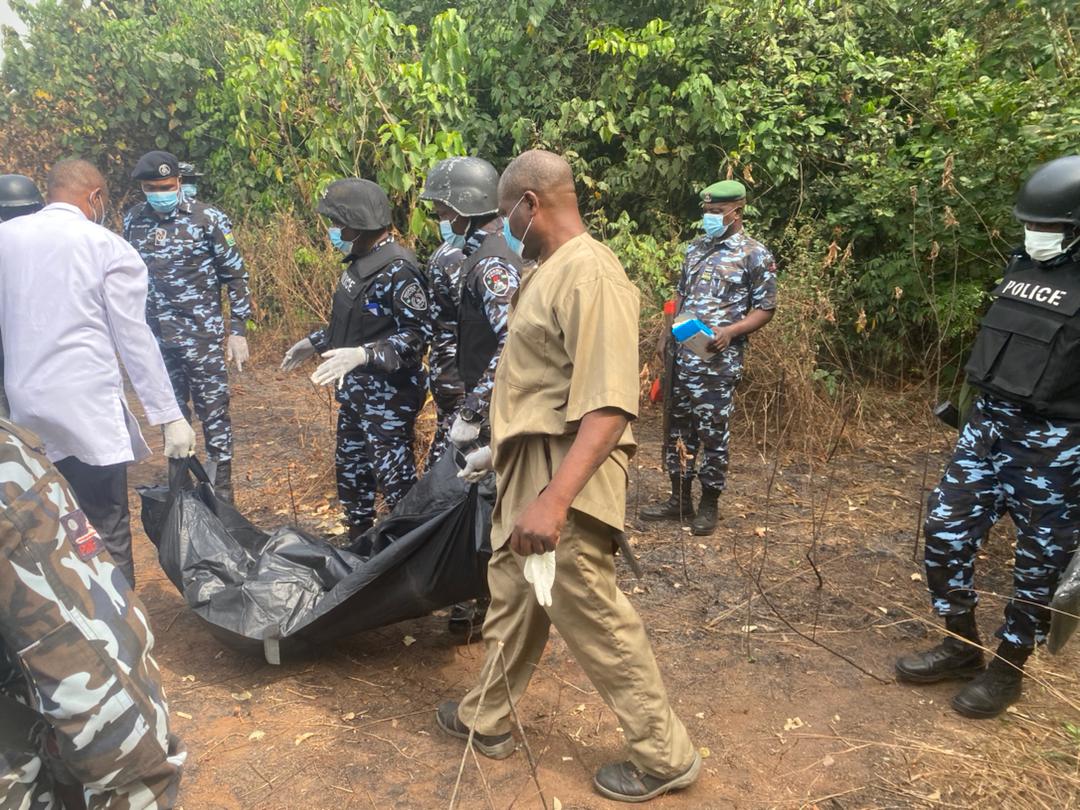 Nigeria Police Command in Imo State Burst Kidnapper’s Hideout in Avu-Ihiagwa Forest, Arrest Five Suspects.