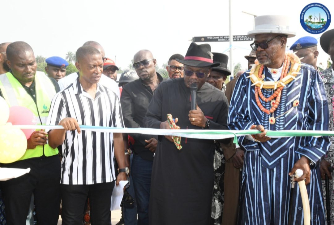 NDDC Commissions Major Link Road in BayelsaThe Niger Delta Development Commission, NDDC, has inaugurated the Oruma rigid pavement Road, a major by-pass for commuters from both Bayelsa and Rivers states, in Ogbia Local Government Area of Bayelsa State.