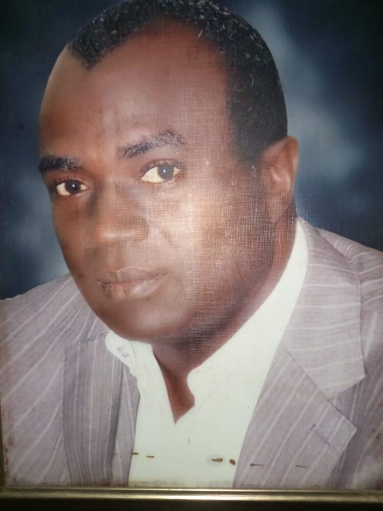 JUST IN:Police Abduct Another Editor in the Presence of Family Members in Abuja.