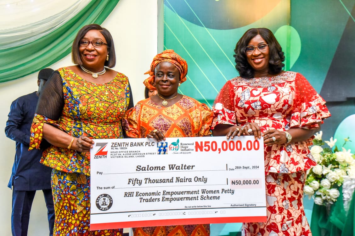 SENATOR TINUBU SUPPORTS 1,000 RIVERS PETTY TRADERS WITH N50M GRANT.