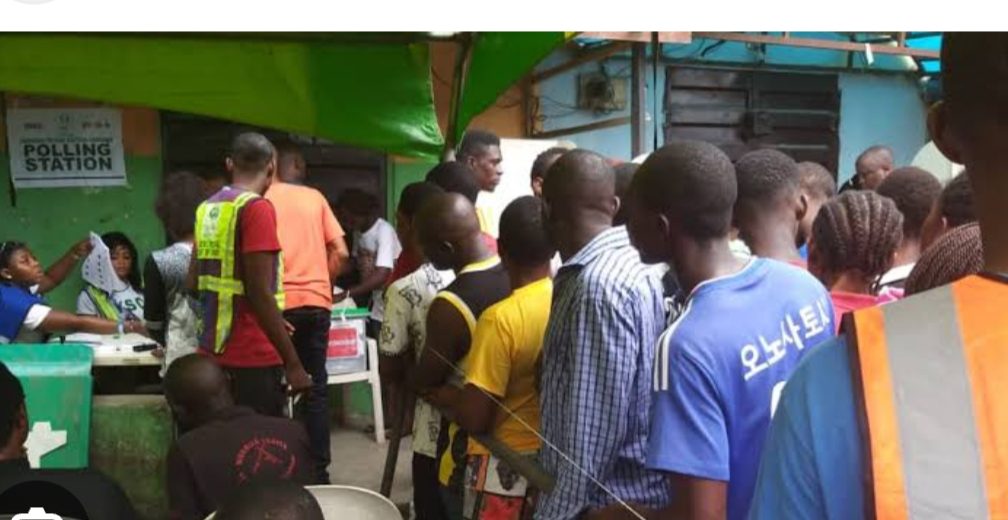 Breaking:LG POLLS: GOV FUBARA DECLARES OCT 3, 4 PUBLIC HOLIDAYS