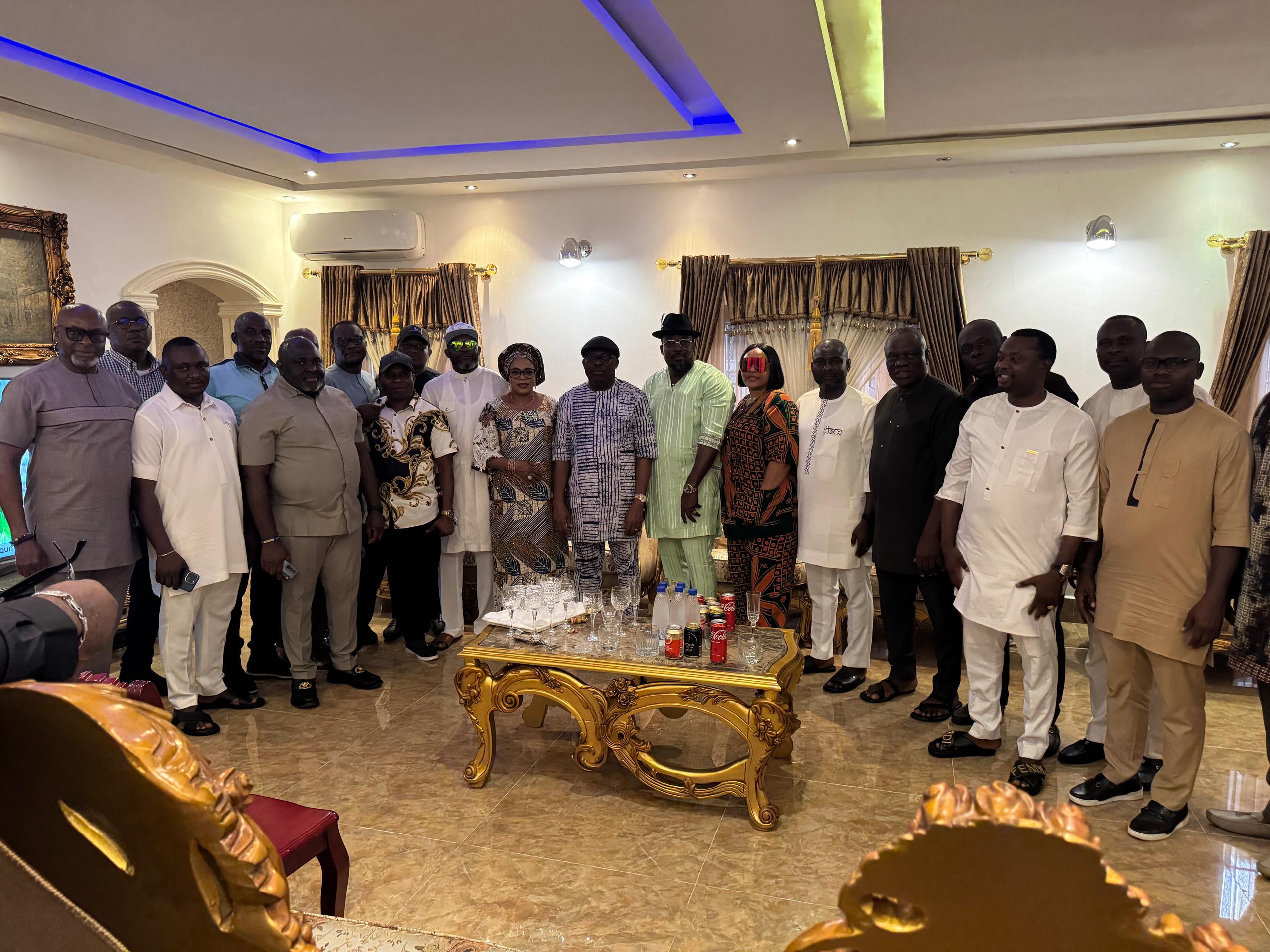 FORMER LG CHAIRMEN PAY SOLIDARITY VISIT TO GOV FUBARA.