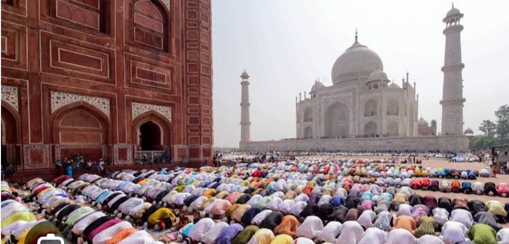 Eid-el-Fitr: FG Declares March 31, April 1 Public Holidays.