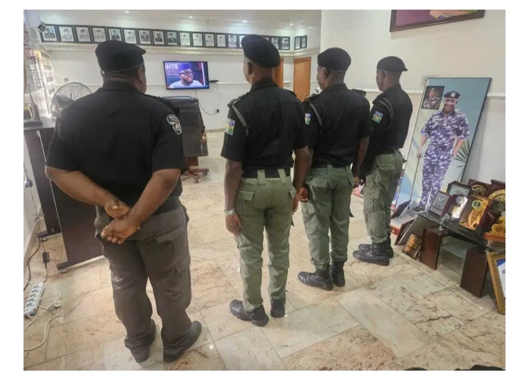 Delta Police Command Arrests 4 Personnel In Viral Video Counting Extorted Money- current matters