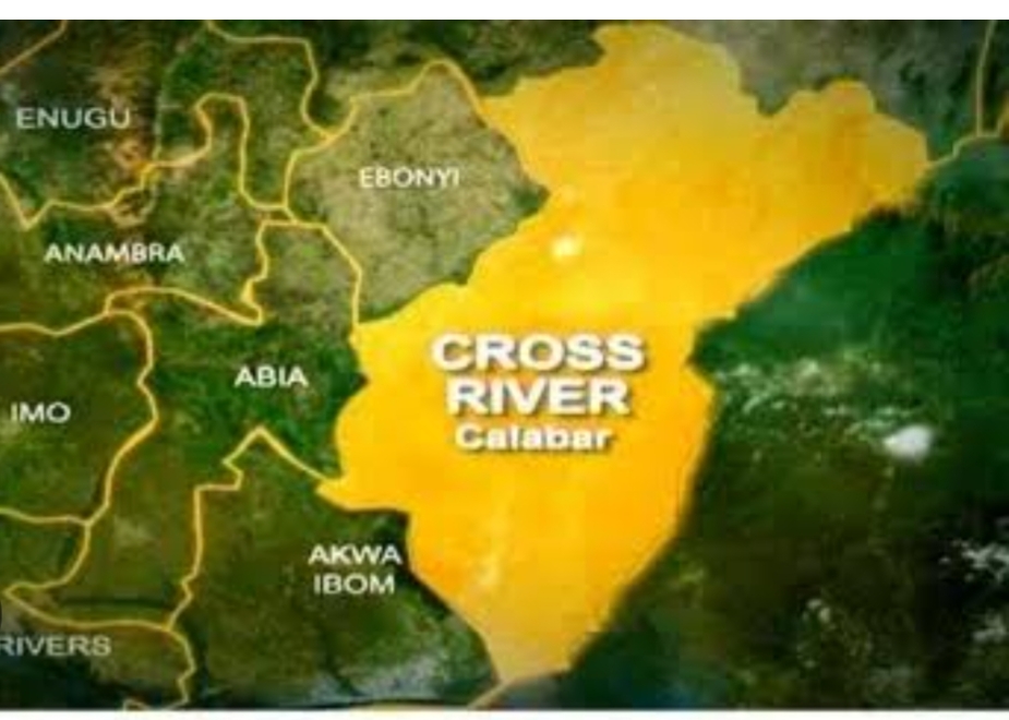 Bus Collides With Truck On Calabar–Itu Highway Killing Two Persons