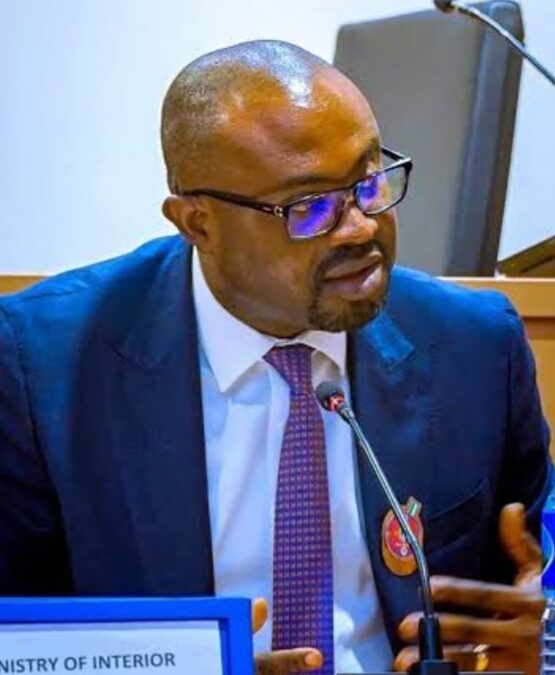 FG Decries Politicisation of Honorary degree,Bars recipients from using ‘Dr’ title